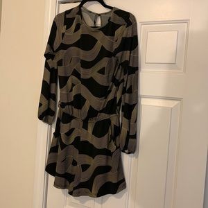 Black and tan patterned stretchy romper